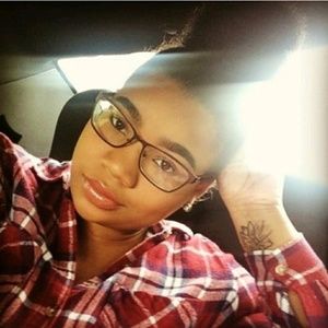 Meet your Posher, Khadijah